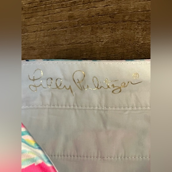 Lilly Pulitzer RAZ BERRY LOBSTERS IN LOVE Buttercup Shorts Size 6 EUC‎ I23 - Picture 6 of 10